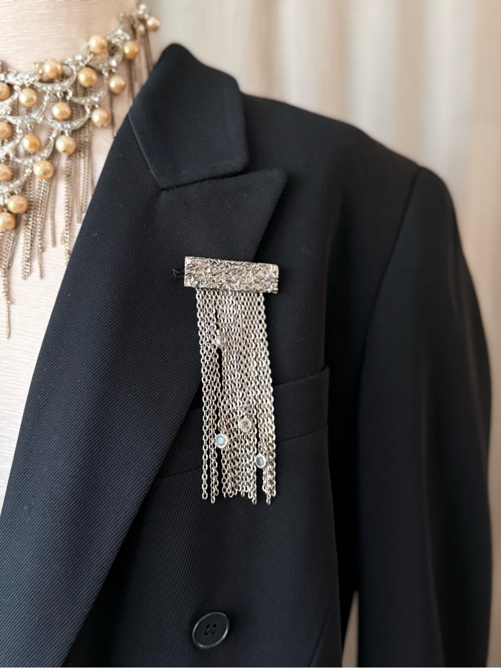 Unique vintage Silver Chain tassel Fringe Brooch Pin Statement Accent minimalist